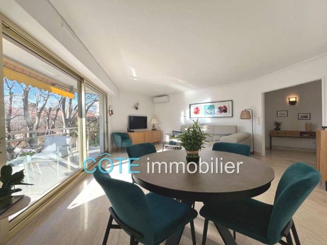Appartement de prestige de 90 m2 en vente Antibes, Provence Alpes Côte d'Azur