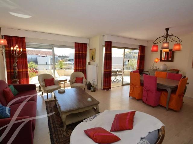 Appartement de prestige de 90 m2 en location Cannes, France