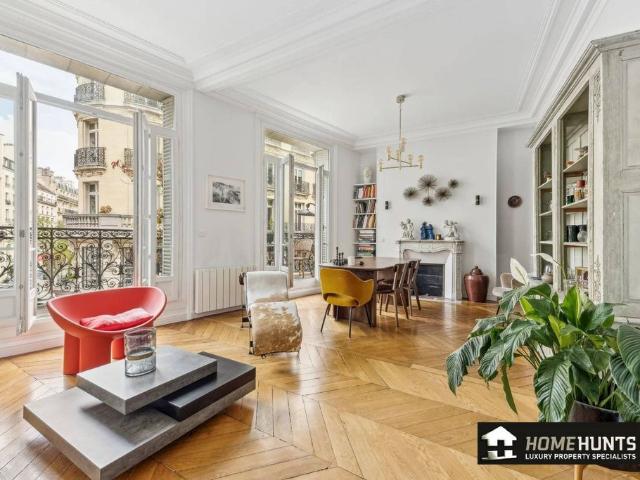 Appartement de prestige de 94 m2 en vente Chatelet les Halles, Louvre Tuileries, Palais Royal, Paris, Île de France