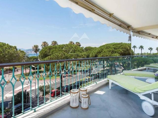 Appartement de luxe de 2 chambres en location à Cannes, Provence Alpes Côte d'Azur