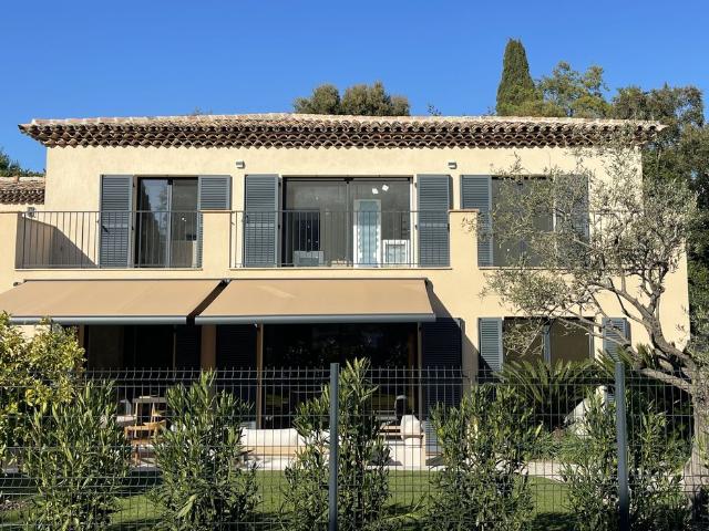 Appartement de prestige de 105 m2 en vente Grimaud, Provence Alpes Côte d'Azur