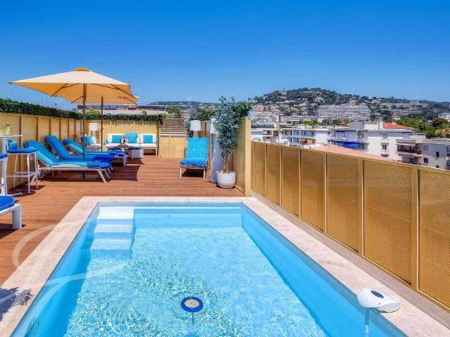 Appartement de prestige de 115 m2 en location Cannes, Provence Alpes Côte d'Azur