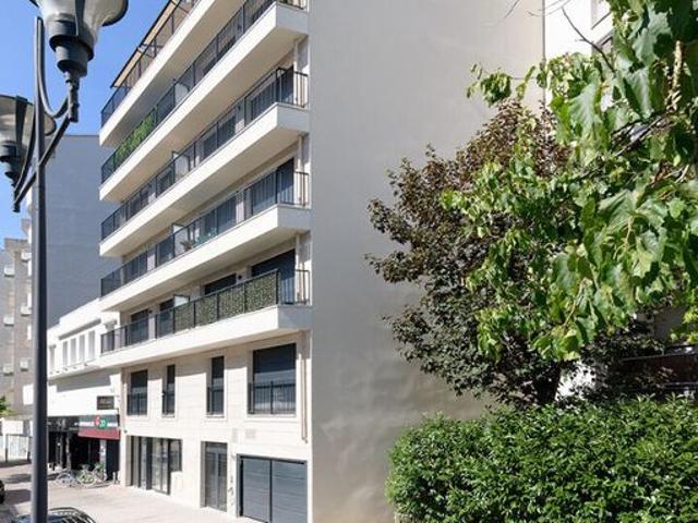 Appartement de prestige de 117 m2 en vente Courbevoie, France