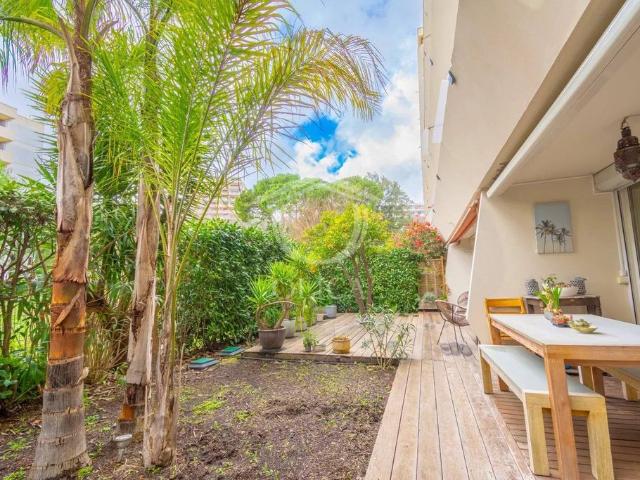 Appartement de prestige de 132 m2 en vente Antibes, France