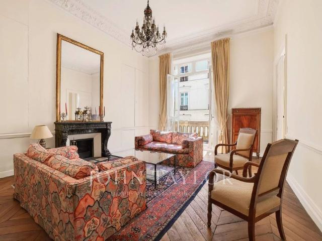 Appartement de prestige de 145 m2 en vente Tour Eiffel, Invalides – Ecole Militaire, Saint Thomas d’Aquin, France
