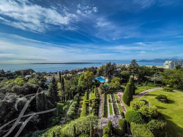 Appartement de prestige de 151 m2 en location Cannes, France