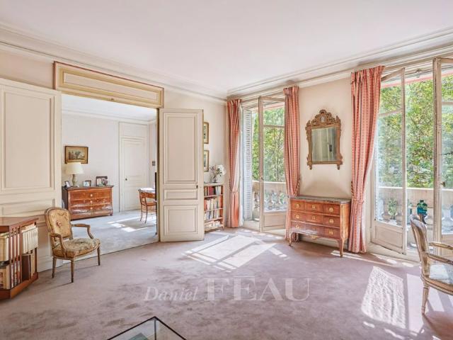 Appartement de prestige de 151 m2 Tour Eiffel, Invalides – Ecole Militaire, Saint Thomas d’Aquin, Paris, Île de France