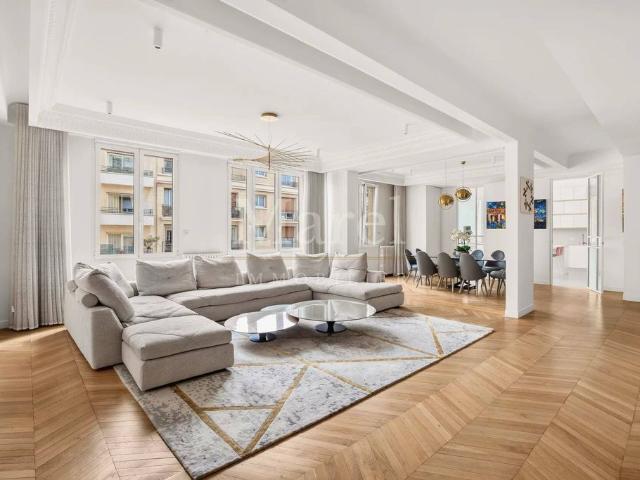 Appartement de prestige de 243 m2 en location Neuilly sur Seine, France