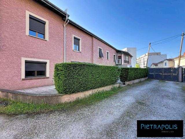 Appartement de prestige de 269 m2 en vente Bron, France