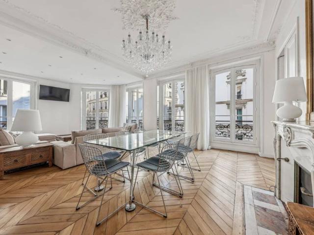 Appartement de prestige de 113 m2 en location Provence Opéra – Grands Boulevards, Paris, Île de France
