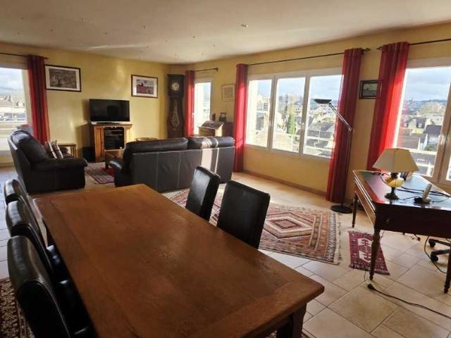 Appartement de standing de 135 m2 avec grandes terrasses Qua. 135m² Brive la Gaillarde