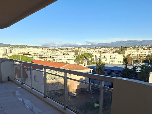 Appartement de Standing Pointe Croisette T7 Cannes Le. 193m² Cannes