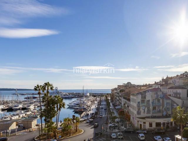 Appartement Dernier Étage avec Vue Panoramique sur le Vieux. 82m² Cannes