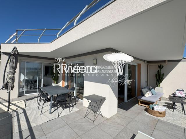 Appartement dernier étage à vendre à Cavalaire Sur Mer