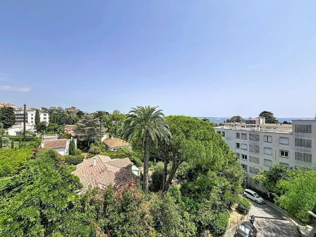 APPARTEMENT DERNIER ETAGE APERCU MER