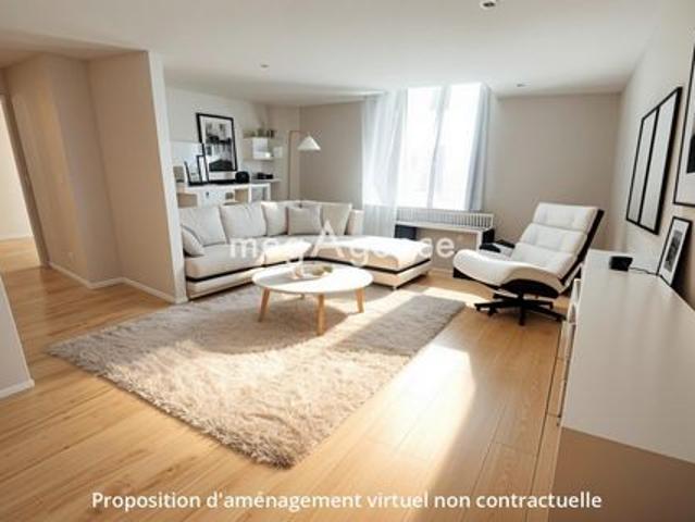 APPARTEMENT DERNIER ÉTAGE + COMBLES