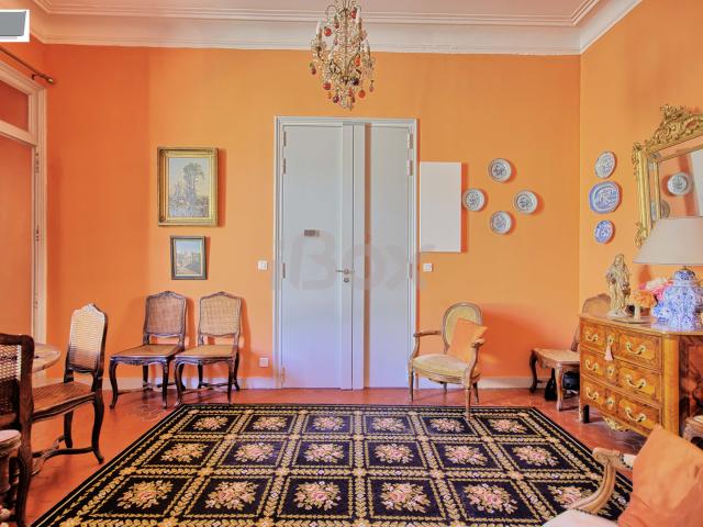 APPARTEMENT DERNIER ETAGE HAUTE VILLE TOULON