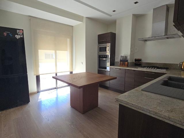 Appartement dernier etage plein Sud