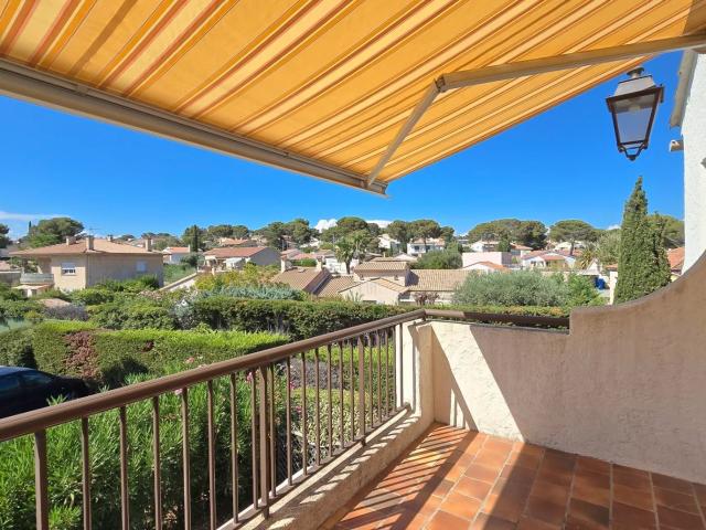 Appartement Deux Pieces A Vendre Proche De La Mer A Saint Ra. 39m² Saint Raphaël