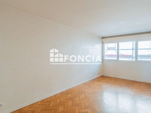 Appartement deux pieces avec parking marcel sembat