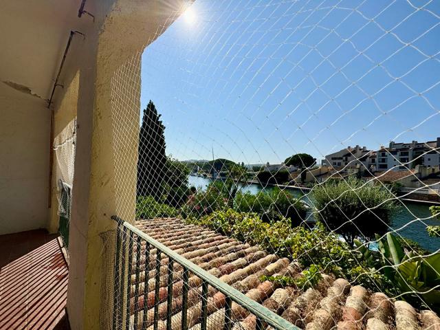 Appartement 2 pièces Grimaud