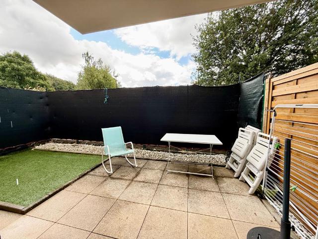 Appartement deux pièces rez de chaussée de jardin