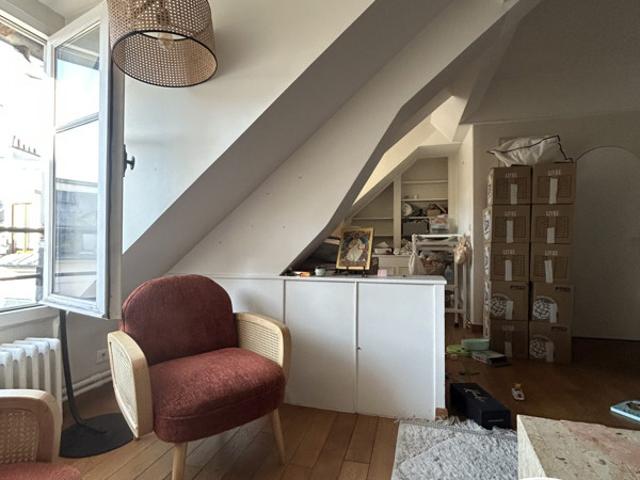 APPARTEMENT DEUX PIECES RUE DE L'ODEON