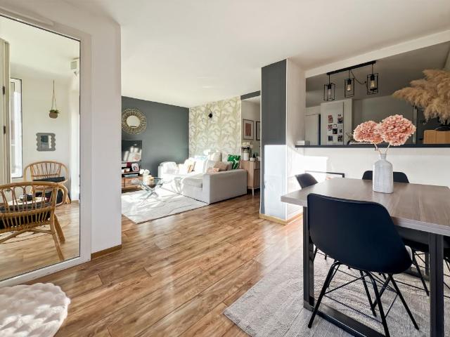 Appartement deux pièces sans travaux avec un garage situé à Fréjus