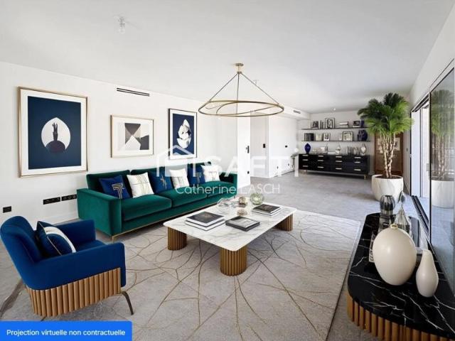 Appartement d'exception au dernier étage d'une surface habitable de 132 m² avec 130 m² de terrasse