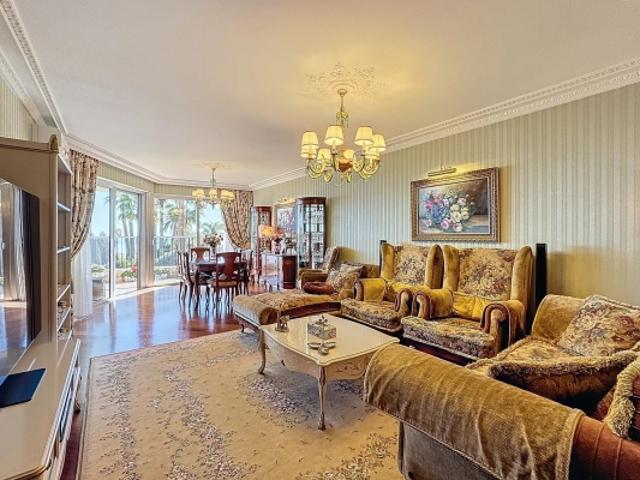 Appartement d'Exception avec Vue Mer Panoramique – Super Cannes