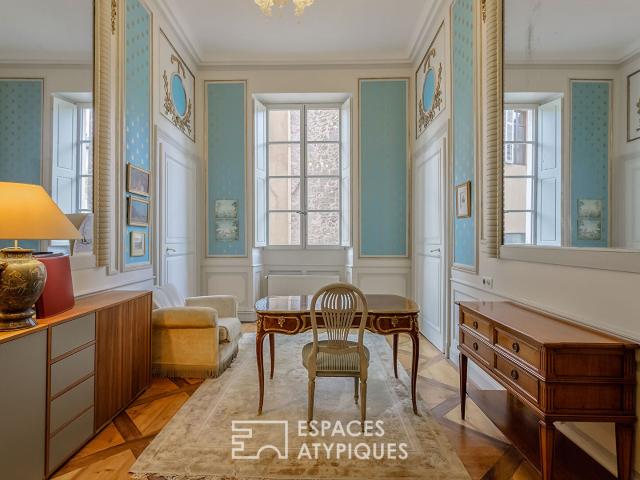 Appartement d'exception chargé d'histoire au coeur de Chambéry
