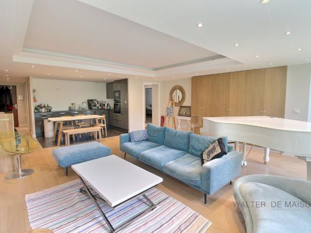 Appartement d'Exception de 121 m2 avec Vue sur la Seine et Parc Privatif