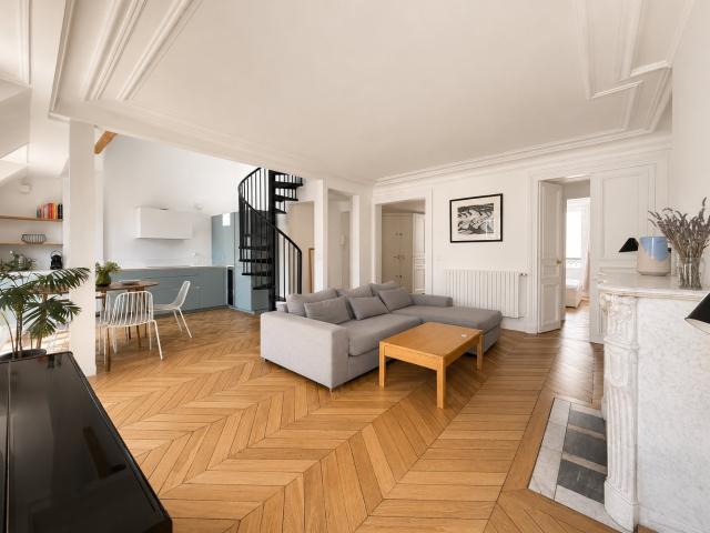 Appartement d'exception de 97 m2 | Charme haussmannien, balcon filant, bureau et vue dégagée