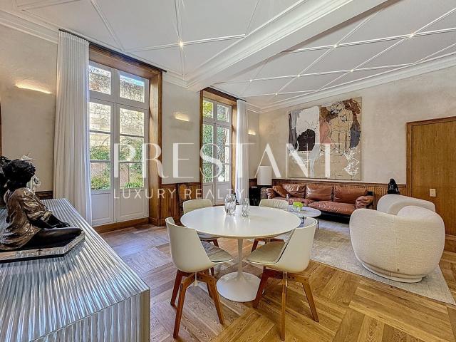 Appartement d'exception Jardin Privatif en bordure du Tr. 106m² Bordeaux
