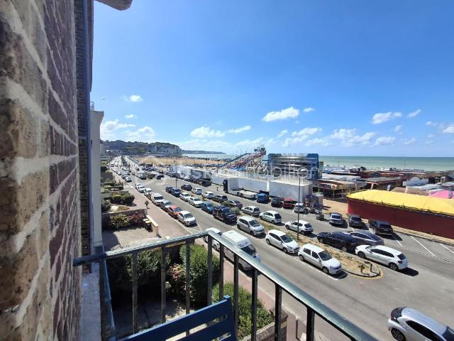 APPARTEMENT D'EXCEPTION REFAIT A NEUF FACE A LA MER AVEC BALCON 2 CHAMBRES 65 M2 DIEPPE