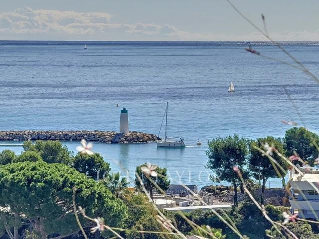 Appartement d'Exception 193 m² de Luxe et de Sérénité 192m² Villeneuve Loubet