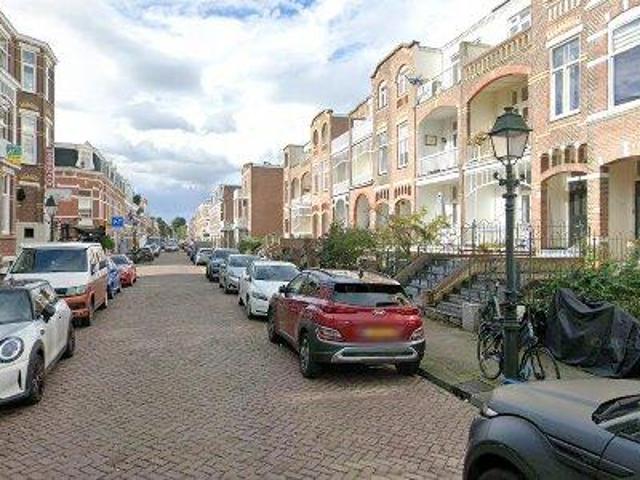 Appartement Dirk Hoogenraadstraat in Den Haag