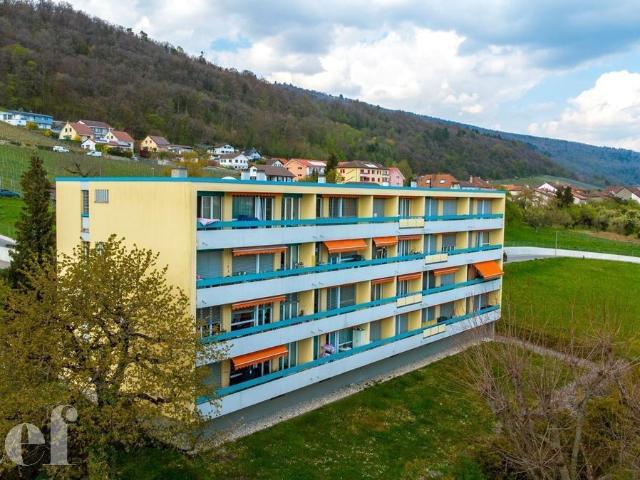 Appartement d'une pièce avec balcon à Cornaux