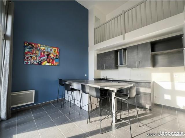 Appartement duplex, 3 chambres, Hyper centre de Tassin la Demi Lune