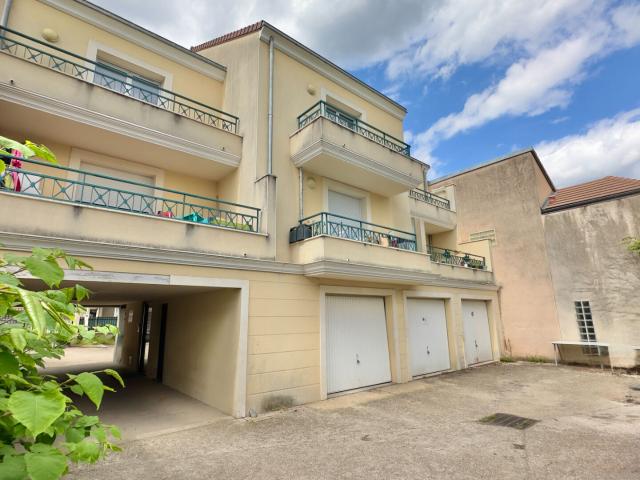 APPARTEMENT DUPLEX 3 PIECES A SAVIGNY SUR ORGE, QUARTIER GARE AVEC BALCON ET DOUBLE PARKING