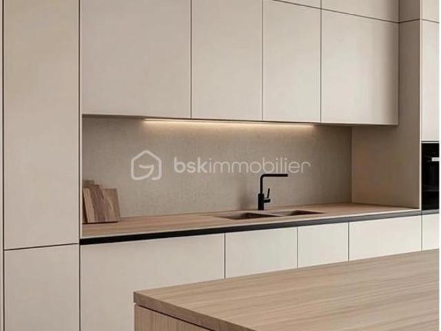 APPARTEMENT DUPLEX 145 M2 ANNECY LE VIEUX QUARTIER POMMARIES