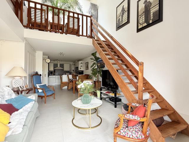 Appartement duplex 156 m2 avec terrasse et garage Centre ville de Marly