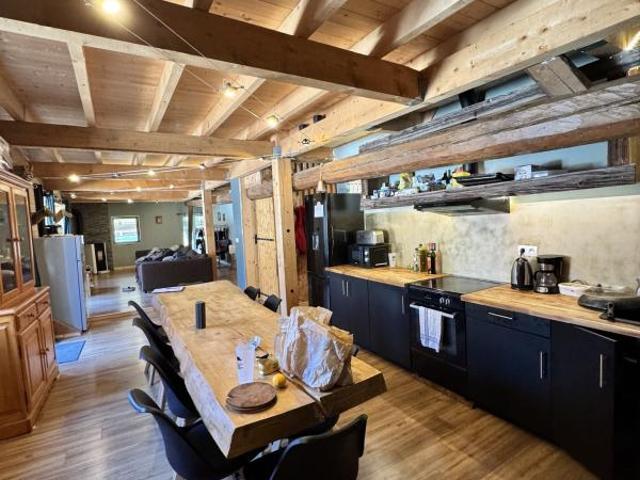 Appartement Duplex 170 m2, 5 chambres + Terrasse + Parking