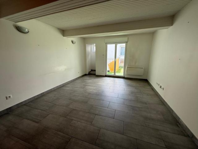 Appartement duplex 4 pièces avec terrasse privative Centre ville de Saverdun