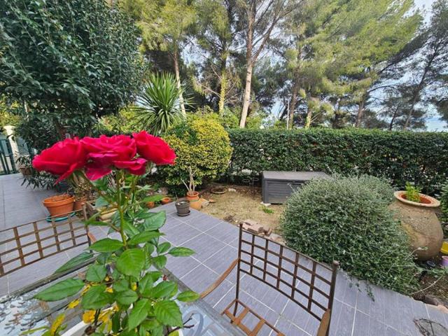 Appartement Duplex 6 pièce s de 110 m2 156m2 avec jardin et terrasses sans Vis à Vis vu sur l'Etang