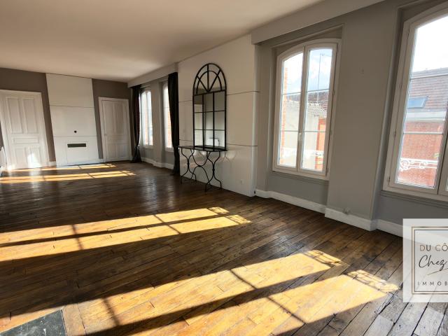 APPARTEMENT DUPLEX AU COEUR DU BOUCHON DE TROYES