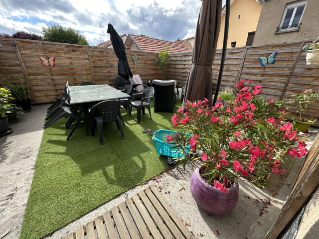 Appartement duplex avec terrasse et garage
