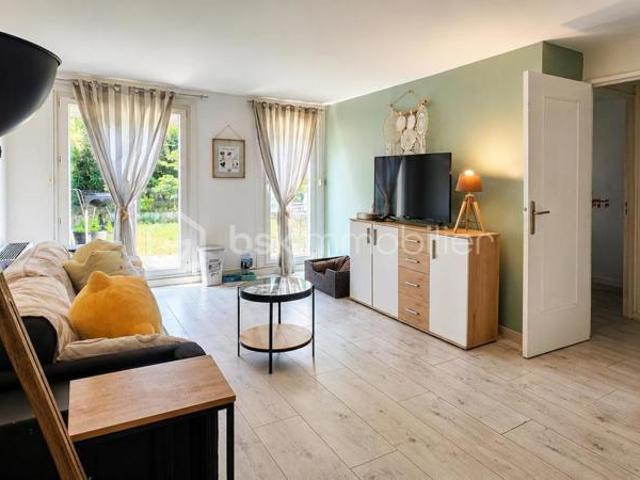 Appartement duplex avec jardin et box