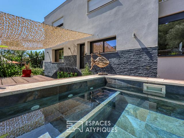 Appartement duplex avec piscine entre plage et port