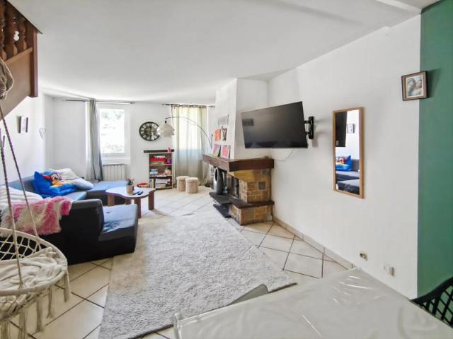 Appartement duplex de 3 pièces de 78 m² à Aubin